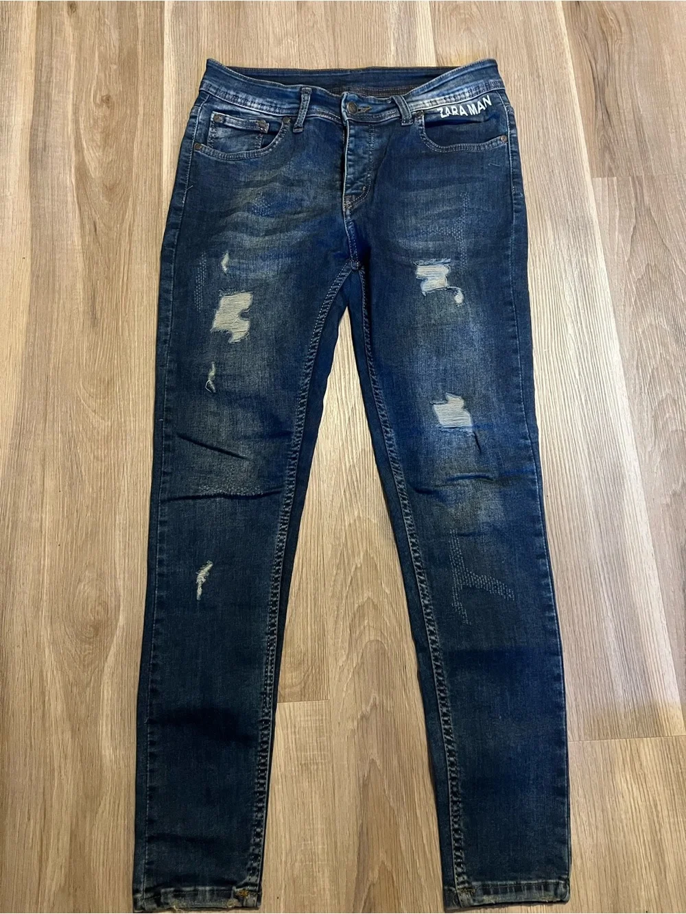 Zara men’s Distressed Dark Blue Skinny Jeans Sz 32x34